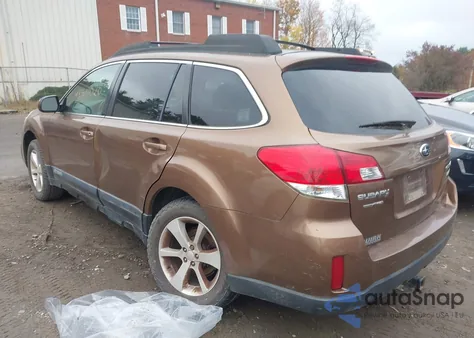 2013 Subaru Outback 2.5I Premium z USA, uszkodzony, nr VIN 4S4BRBCC0D3272029